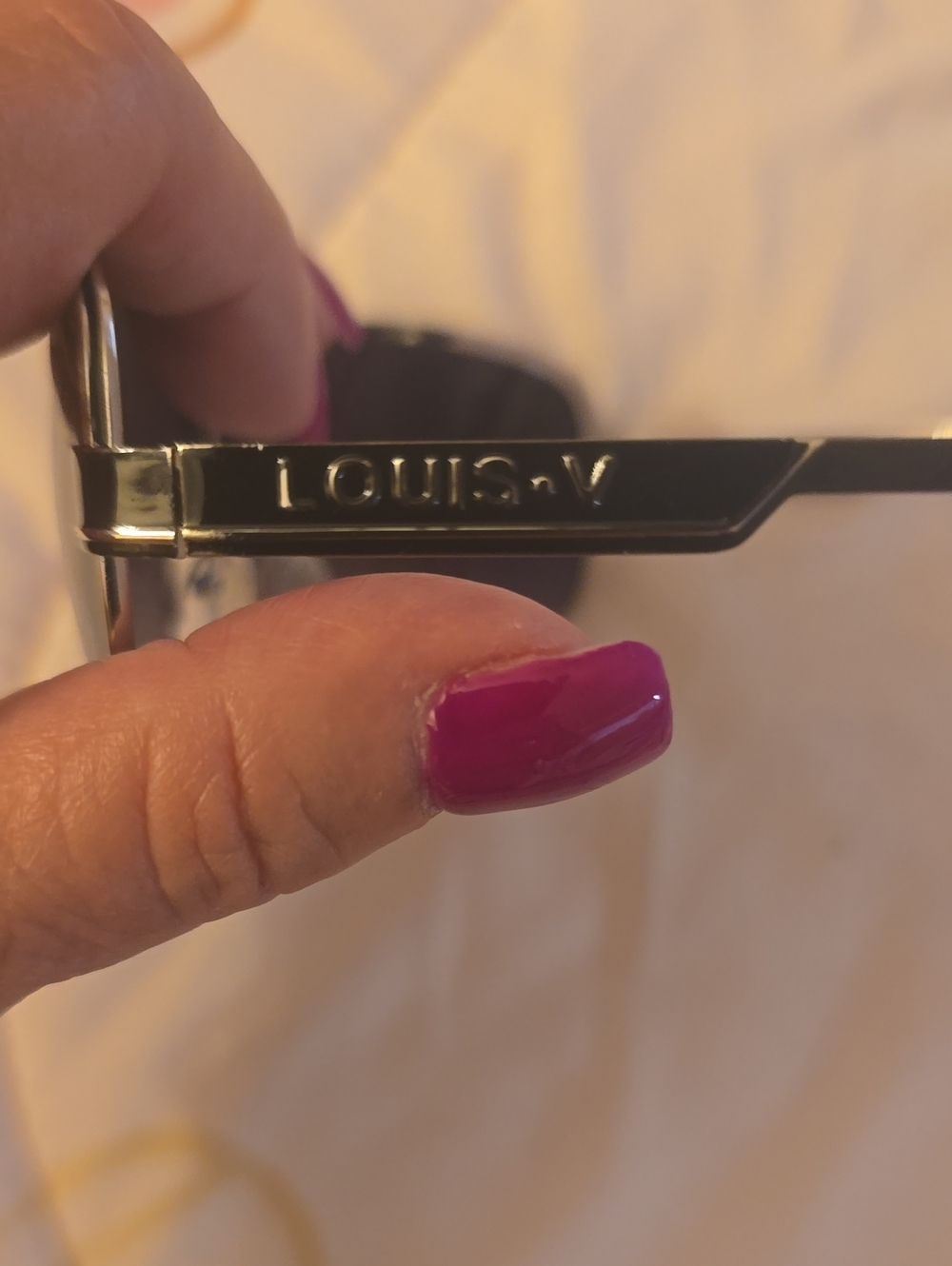 LOUIS - V SUN GLASSES - Picture 5 of 7